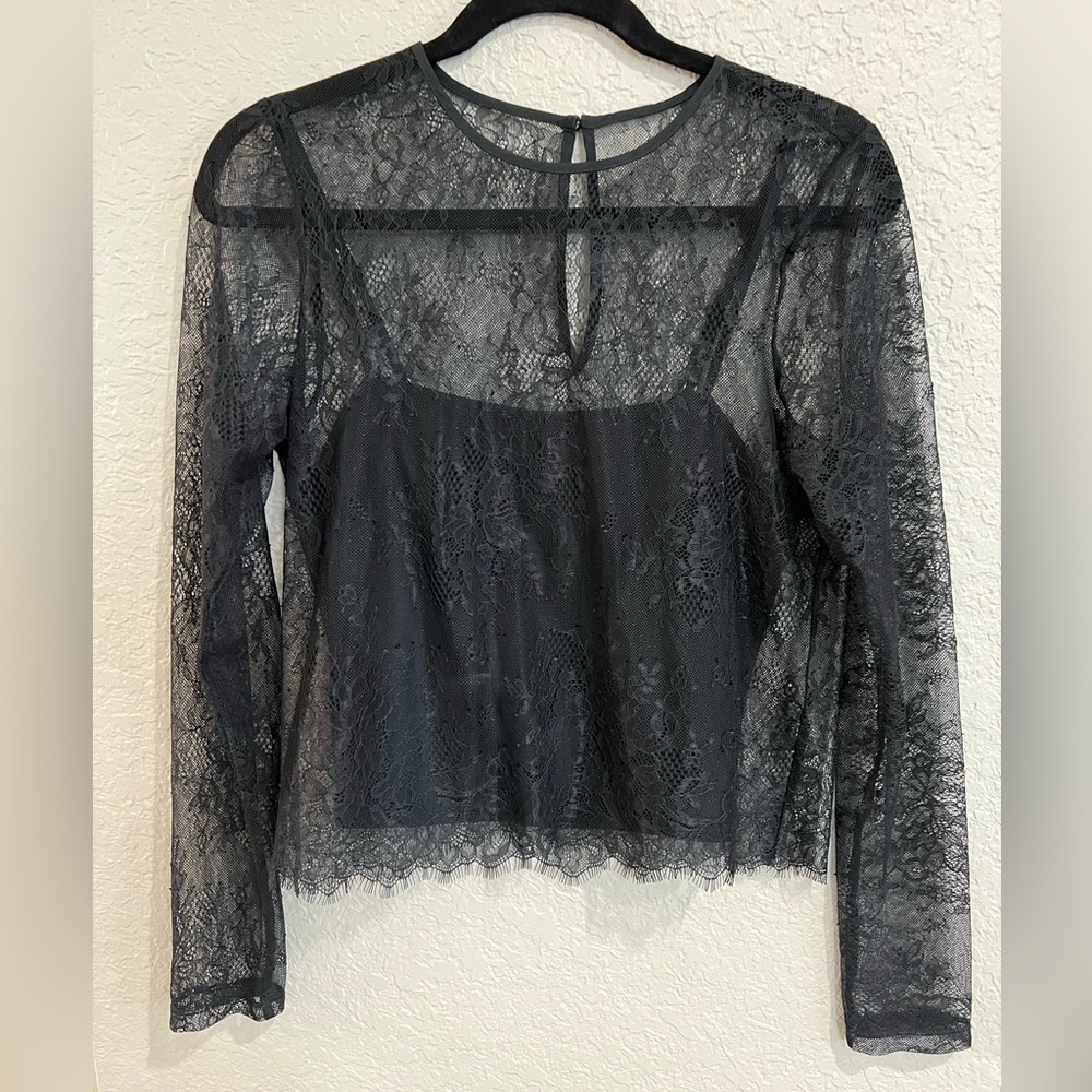 Abercrombie black lace long sleeve top with camisole. Size: S